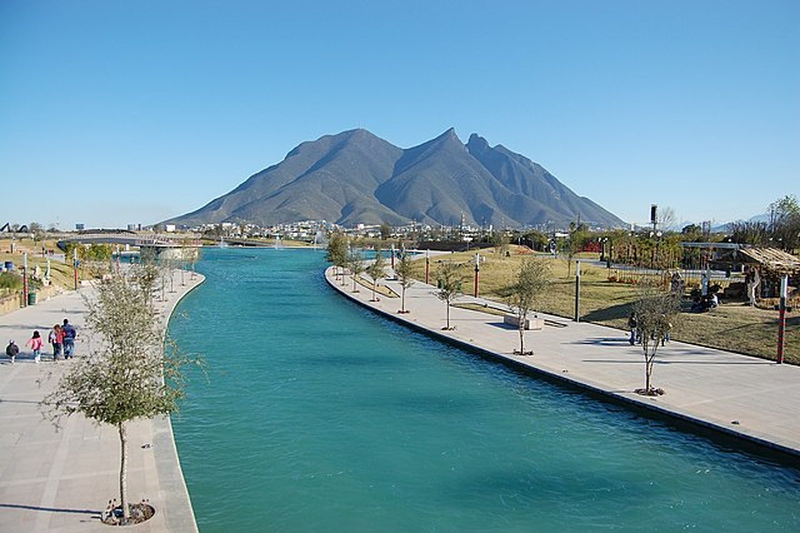 Paseo en lancha Santa Lucía – Monterrey